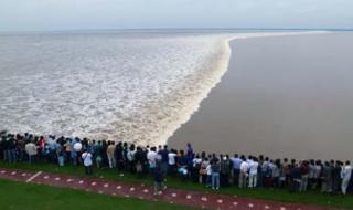 钱塘江观潮最佳地点 钱塘江观潮最佳地点